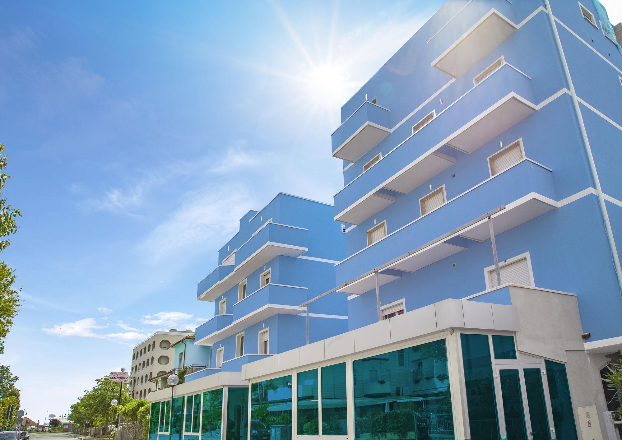 Hotel Leonardo Cesenatico Exteriör bild
